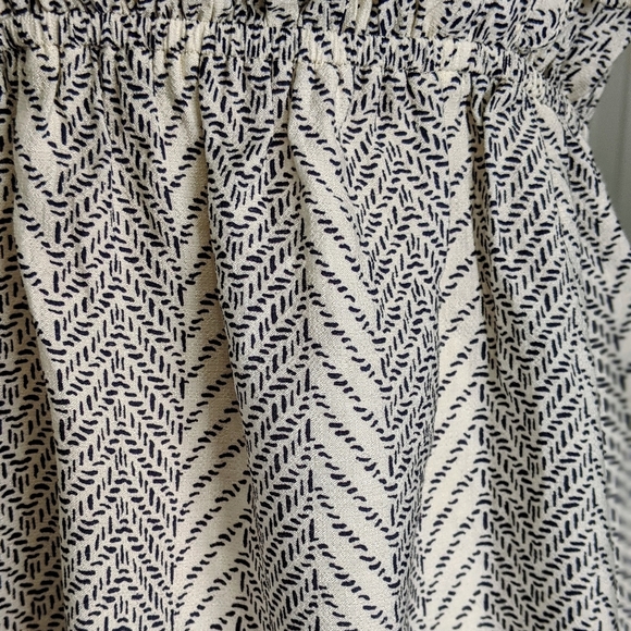 Current Air Top Ruffled Tie Back Straps Sleeveless Ruched Off-White Navy M NWT - Picture 7 of 16